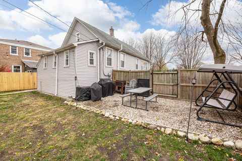 Tiny photo for 9201 S 52nd Avenue, Oak Lawn, IL 60453 (MLS # 12522670)
