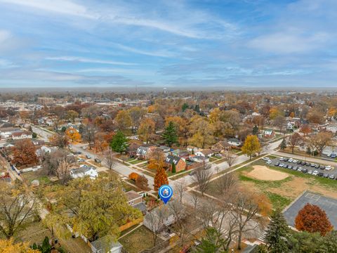 Tiny photo for 9201 S 52nd Avenue, Oak Lawn, IL 60453 (MLS # 12522670)