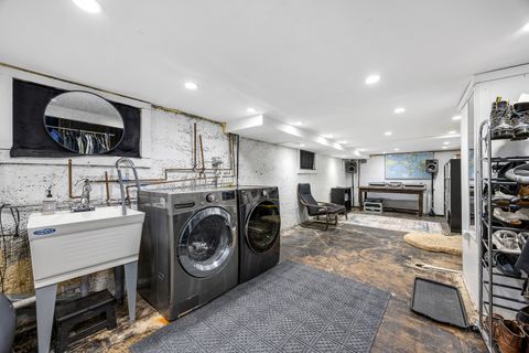 Tiny photo for 9201 S 52nd Avenue, Oak Lawn, IL 60453 (MLS # 12522670)