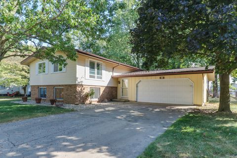 Photo of 314 S Maple Avenue, Minier, IL 61759 (MLS # 12484901)