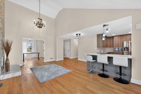 Tiny photo for 1673 Bloomingdale Road, Glendale Heights, IL 60139 (MLS # 12692228)