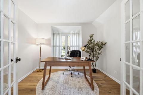 Tiny photo for 76 Whittington Course, St. Charles, IL 60174 (MLS # 12627454)