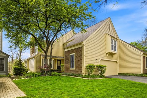 Photo of 76 Whittington Course, St. Charles, IL 60174 (MLS # 12627454)