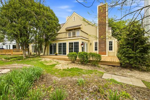 Tiny photo for 76 Whittington Course, St. Charles, IL 60174 (MLS # 12627454)