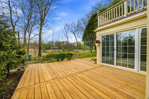 Tiny photo for 76 Whittington Course, St. Charles, IL 60174 (MLS # 12627454)