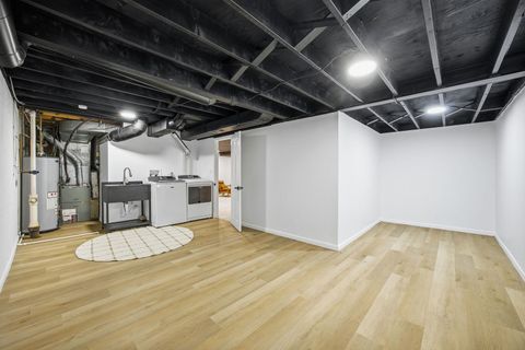Tiny photo for 76 Whittington Course, St. Charles, IL 60174 (MLS # 12627454)