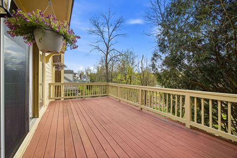 Tiny photo for 76 Whittington Course, St. Charles, IL 60174 (MLS # 12627454)