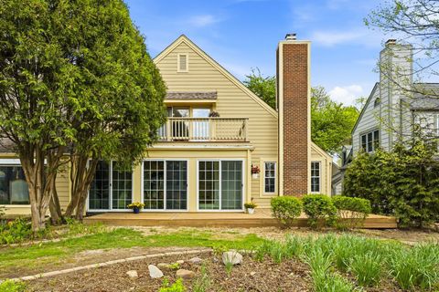 Tiny photo for 76 Whittington Course, St. Charles, IL 60174 (MLS # 12627454)