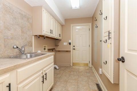 Tiny photo for 17 Smokey Court, Bloomington, IL 61704 (MLS # 12201632)