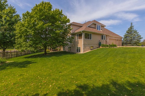 Tiny photo for 17 Smokey Court, Bloomington, IL 61704 (MLS # 12201632)