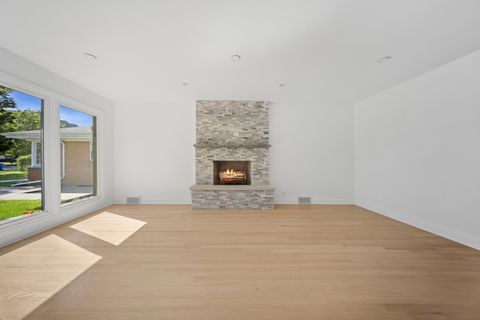 Tiny photo for 6226 N La Crosse Avenue, Chicago, IL 60646 (MLS # 12475902)