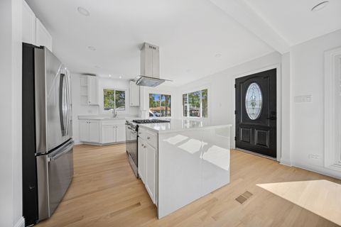 Tiny photo for 6226 N La Crosse Avenue, Chicago, IL 60646 (MLS # 12475902)