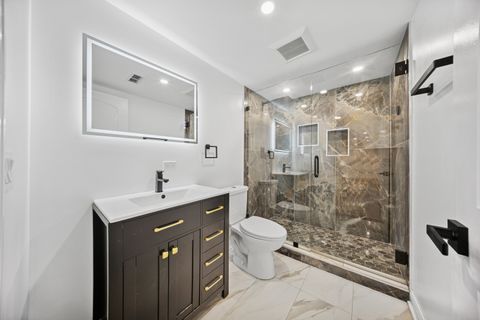 Tiny photo for 6226 N La Crosse Avenue, Chicago, IL 60646 (MLS # 12475902)