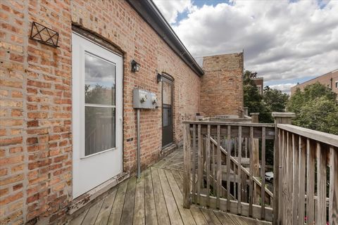 Tiny photo for 854 W CORNELIA Avenue #302, Chicago, IL 60657 (MLS # 12479251)
