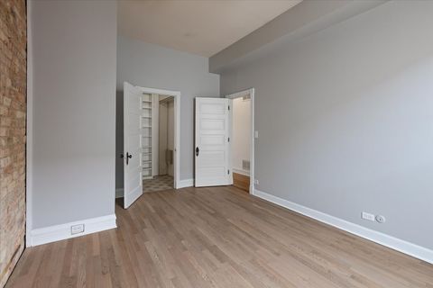 Tiny photo for 854 W CORNELIA Avenue #302, Chicago, IL 60657 (MLS # 12479251)
