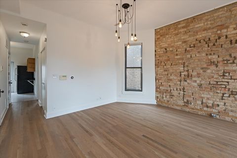 Tiny photo for 854 W CORNELIA Avenue #302, Chicago, IL 60657 (MLS # 12479251)