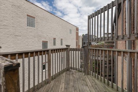 Tiny photo for 854 W CORNELIA Avenue #302, Chicago, IL 60657 (MLS # 12479251)