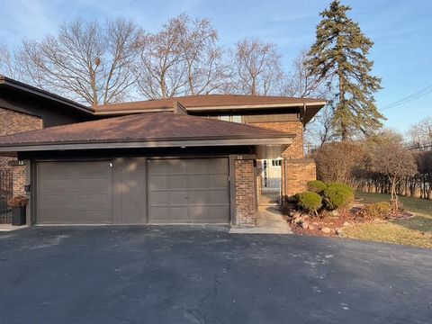 10 Cedar Creek Court A-10 Palos Heights IL 60463