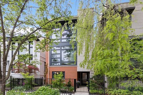 Photo of 1726 N Winchester Avenue, Chicago, IL 60622 (MLS # 12644075)