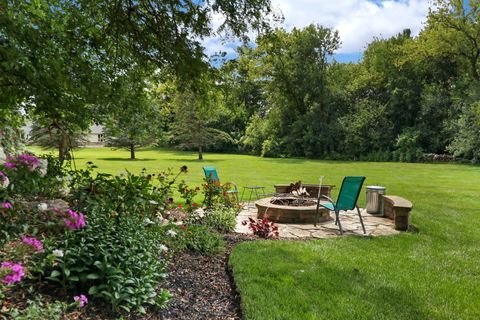 A home in South Barrington