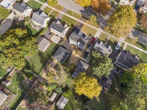 Tiny photo for 406 N Elm Street, Mount Prospect, IL 60056 (MLS # 12574240)