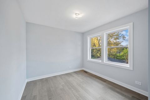 Tiny photo for 406 N Elm Street, Mount Prospect, IL 60056 (MLS # 12574240)