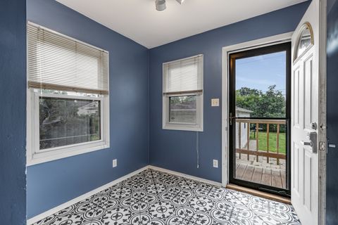 Tiny photo for 7226 W GREENLEAF Street, Niles, IL 60714 (MLS # 12444961)