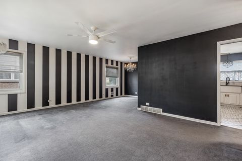 Tiny photo for 7226 W GREENLEAF Street, Niles, IL 60714 (MLS # 12444961)