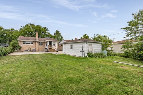 Tiny photo for 7226 W GREENLEAF Street, Niles, IL 60714 (MLS # 12444961)