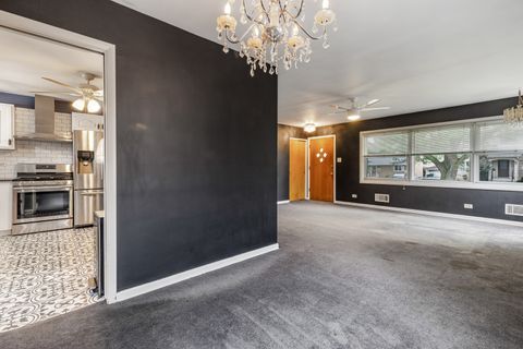 Tiny photo for 7226 W GREENLEAF Street, Niles, IL 60714 (MLS # 12444961)