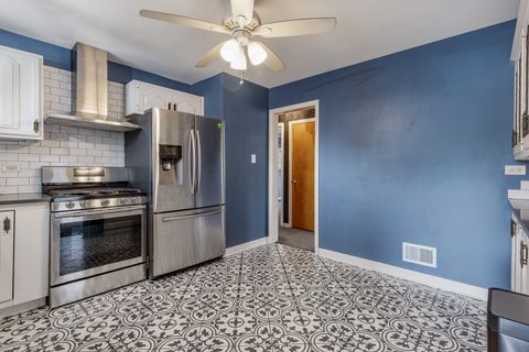 Tiny photo for 7226 W GREENLEAF Street, Niles, IL 60714 (MLS # 12444961)