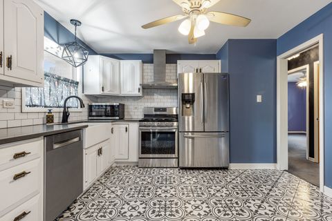 Tiny photo for 7226 W GREENLEAF Street, Niles, IL 60714 (MLS # 12444961)