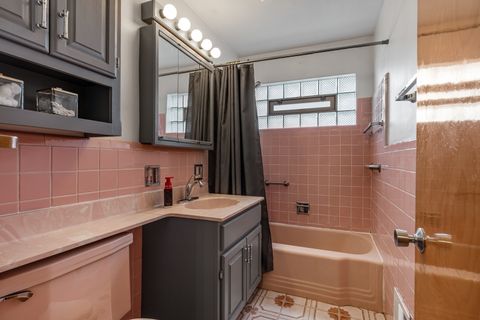 Tiny photo for 7226 W GREENLEAF Street, Niles, IL 60714 (MLS # 12444961)