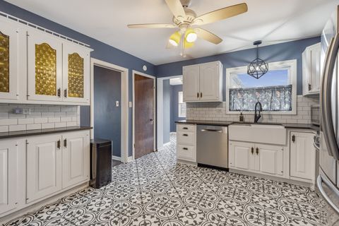 Tiny photo for 7226 W GREENLEAF Street, Niles, IL 60714 (MLS # 12444961)