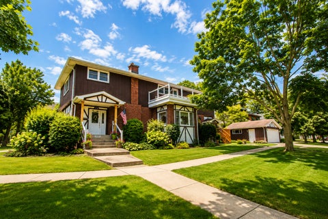 Photo of 2269 W 109th Street, Chicago, IL 60643 (MLS # 12753454)
