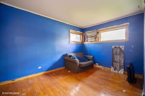 Tiny photo for 1043 Whitfield Road, Northbrook, IL 60062 (MLS # 12375950)