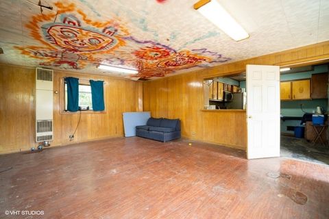Tiny photo for 1043 Whitfield Road, Northbrook, IL 60062 (MLS # 12375950)