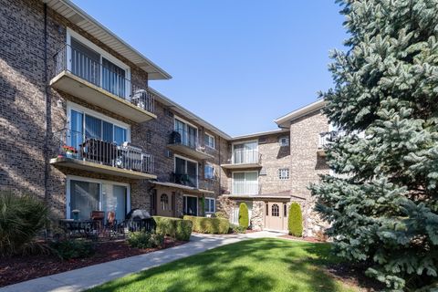 Tiny photo for 9000 W 140th Street #3B, Orland Park, IL 60462 (MLS # 12505846)