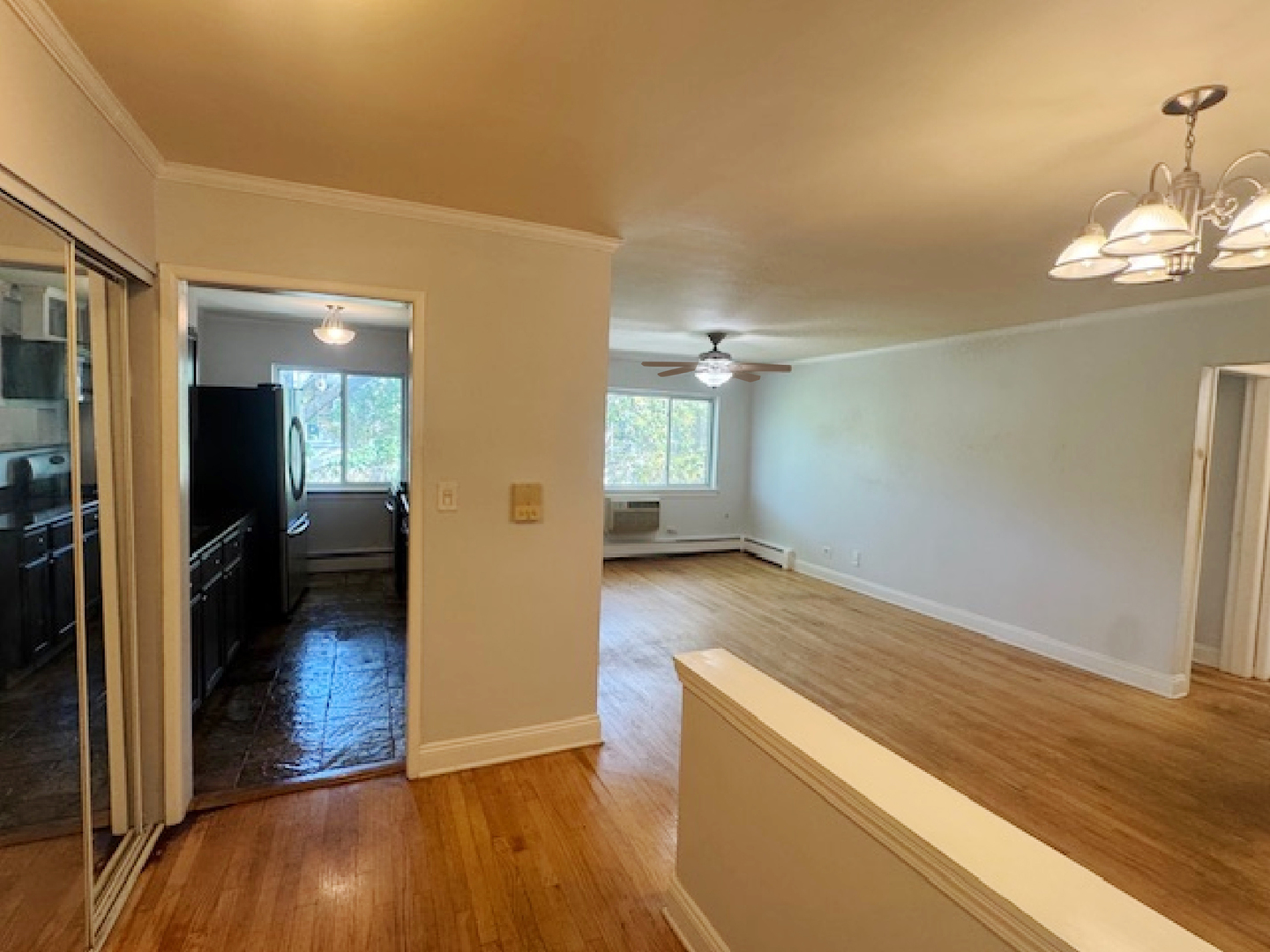 1441 W Farwell Avenue 4E