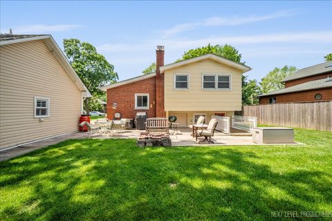 Tiny photo for 109 S Western Avenue, Bartlett, IL 60103 (MLS # 12445243)
