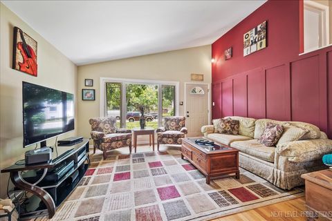 Tiny photo for 109 S Western Avenue, Bartlett, IL 60103 (MLS # 12445243)