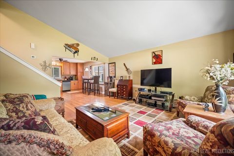 Tiny photo for 109 S Western Avenue, Bartlett, IL 60103 (MLS # 12445243)