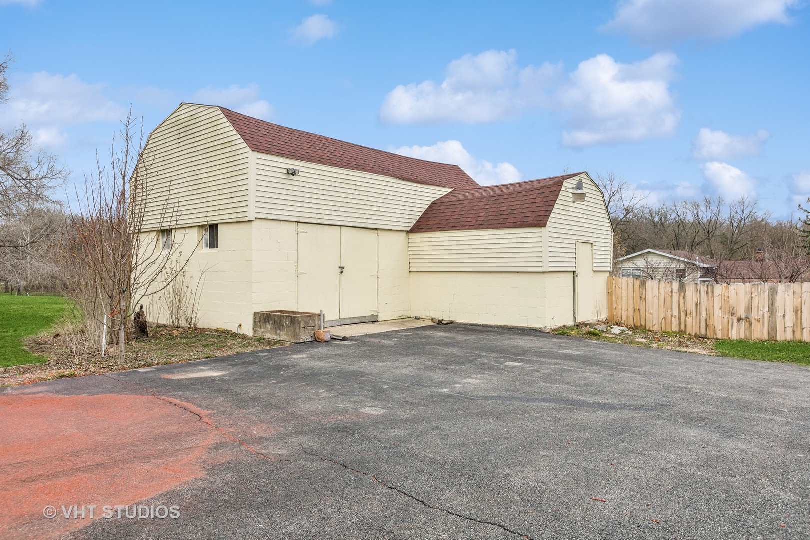 100 2nd Avenue