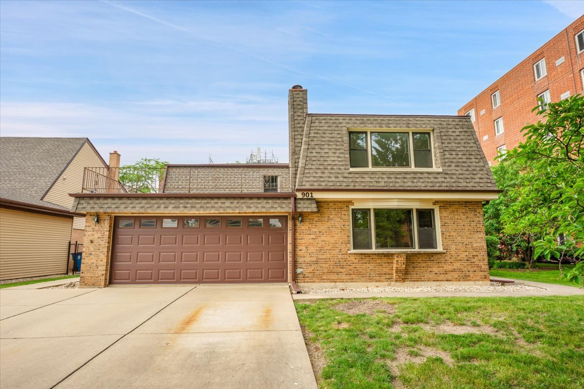 901 E Ardyce Lane