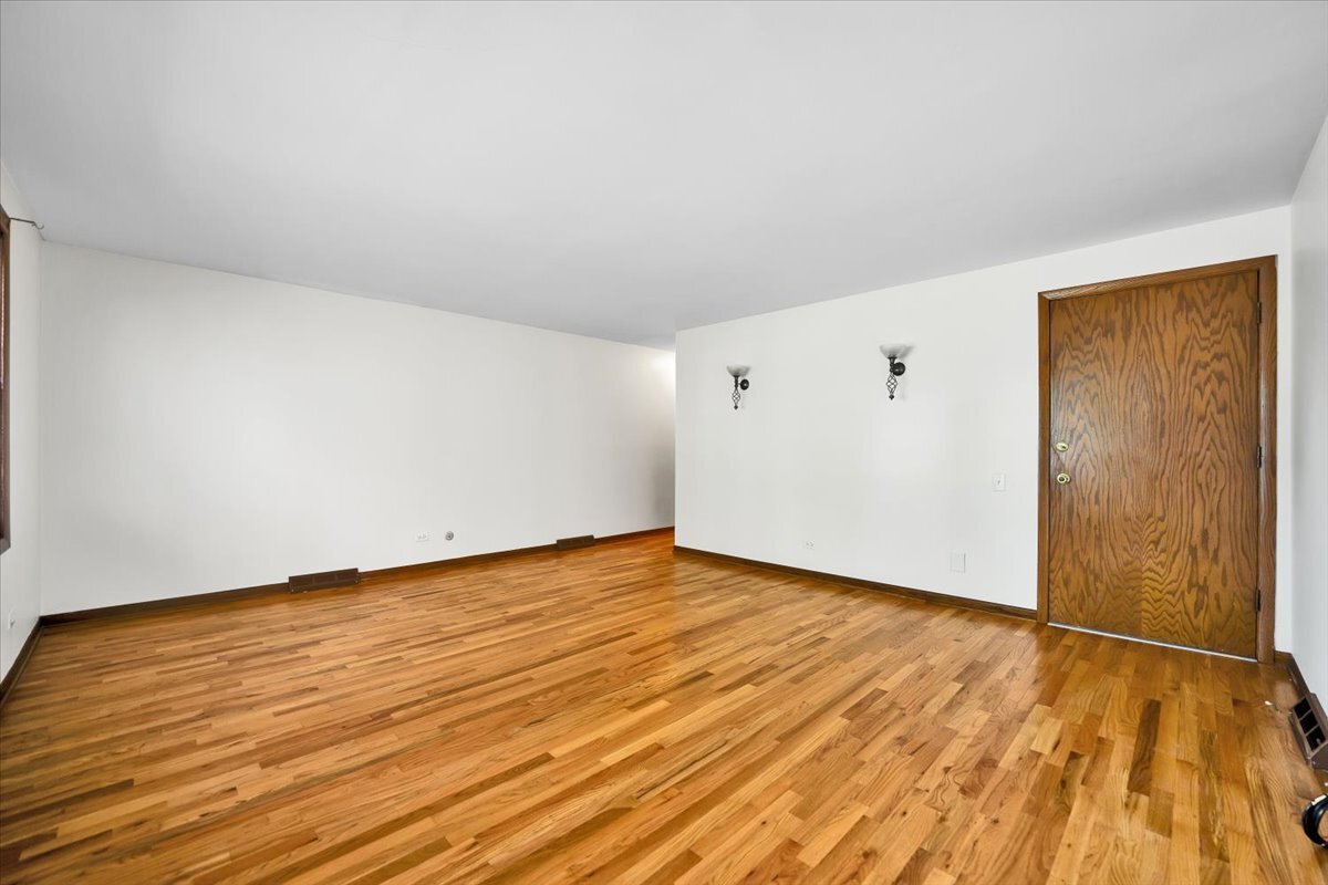 901 E Ardyce Lane