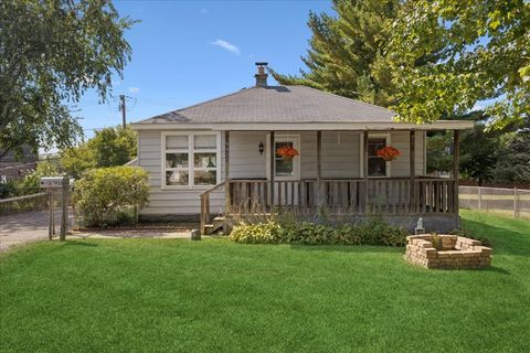 933 Tomahawk Trail Round Lake Heights IL 60073