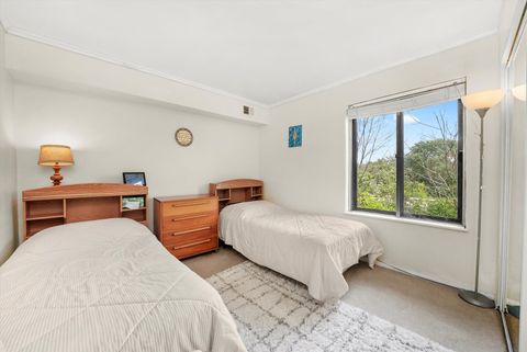 Tiny photo for 6107 Knoll Valley Drive #308, Willowbrook, IL 60527 (MLS # 12484434)