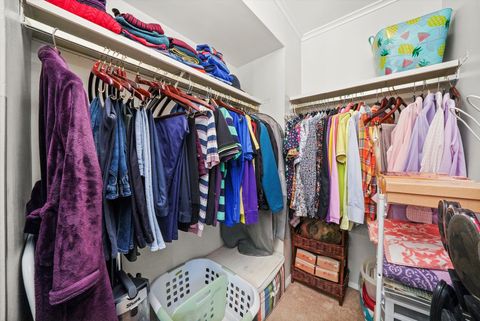 Tiny photo for 6107 Knoll Valley Drive #308, Willowbrook, IL 60527 (MLS # 12484434)