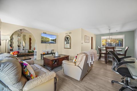 Tiny photo for 640 Aspen Street, Frankfort, IL 60423 (MLS # 12677904)