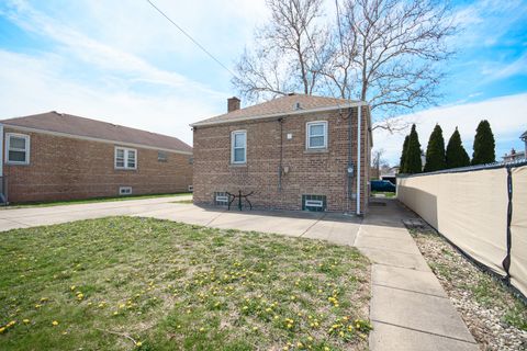 Tiny photo for 5533 S Menard Avenue, Chicago, IL 60638 (MLS # 12516145)